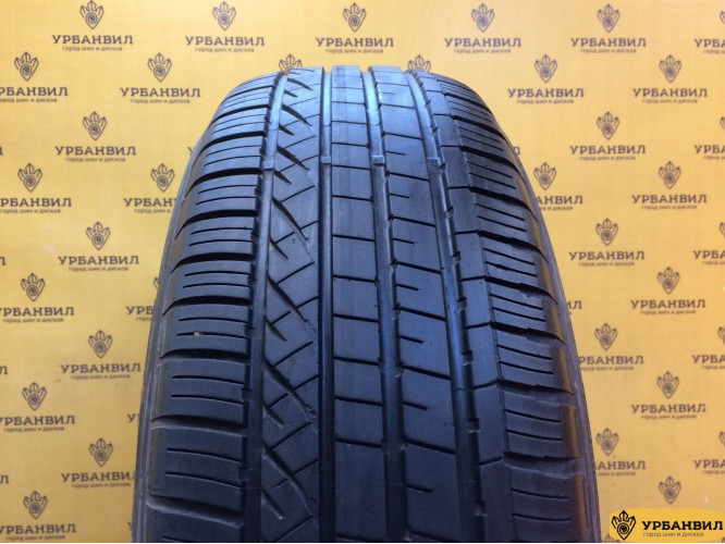 Dunlop Grandtrek Touring A/S 235/70 R16 106H Dunlop Grandtrek Touring A/S 235/70 R16 106H